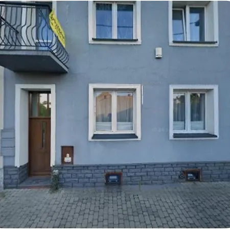 Twin I Apartment *